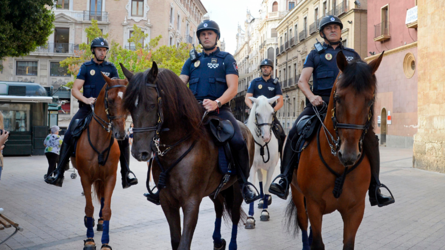 La justicia anula la selección de la unidad de policía a caballo de Murcia por falta de procedimiento