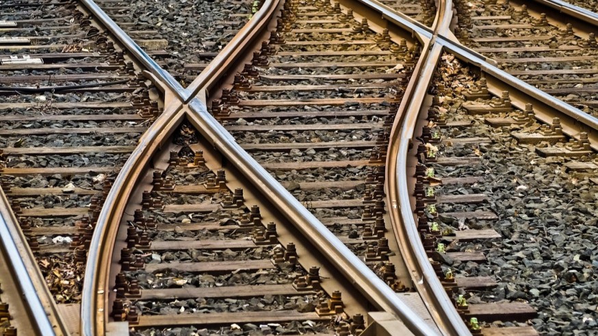 Indignación política y social tras dejar ADIF en manos de las operadoras la reapertura del tren Cartagena-Chinchilla