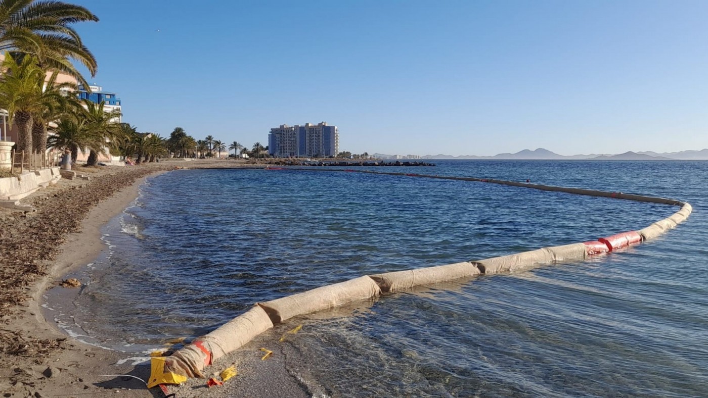Preparan las playas del Mar Menor de San Javier para el verano