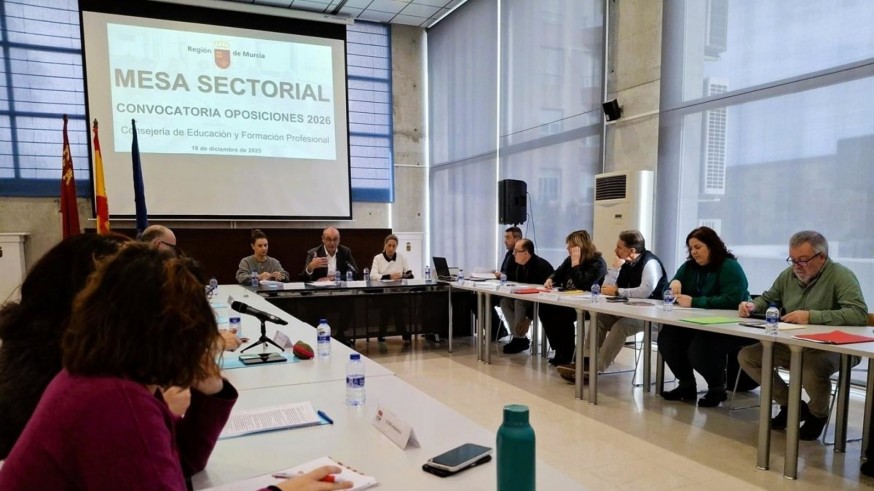 Educación aprueba los nuevos exámenes prácticos de las oposiciones docentes con el rechazo de los sindicatos