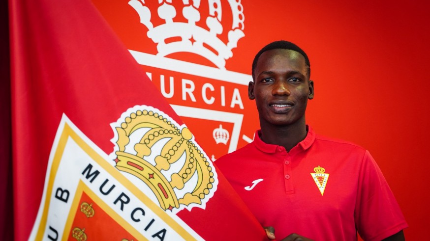 El Murcia ficha a Djanbou Sekou 