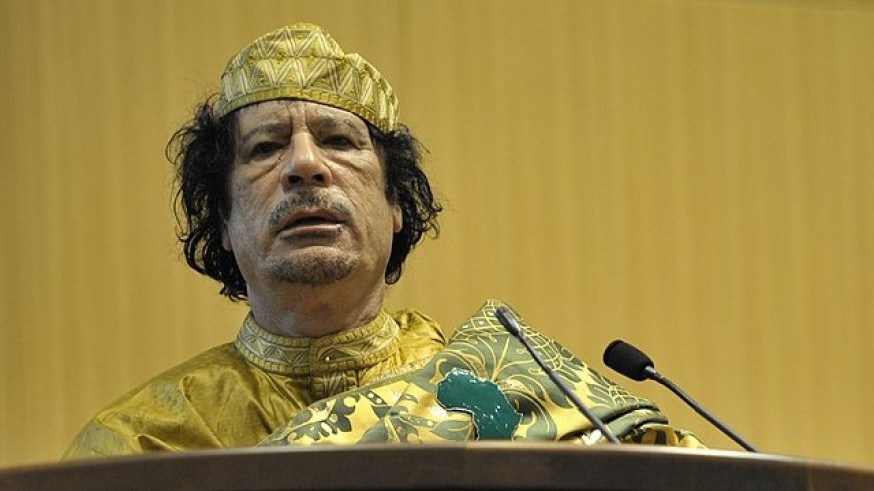 Apuntes Históricos. Muamar al-Gaddafi