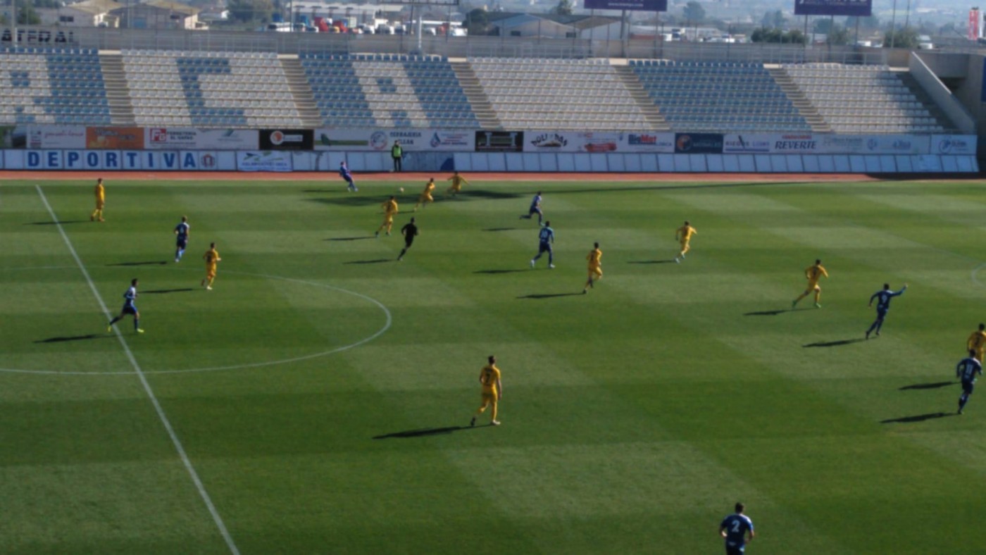 El Lorca Deportiva vence 2-0 al UCAM B