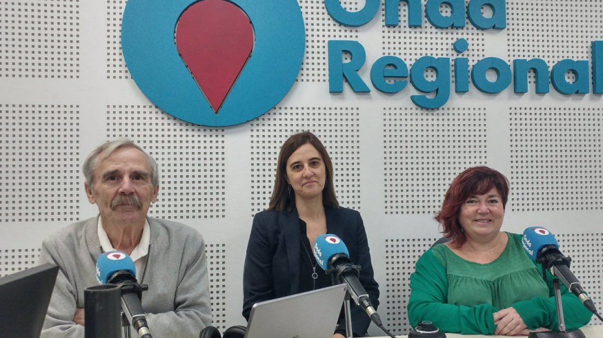 Ricardo García de León, Belén Andreu y Clara García en Onda Regional