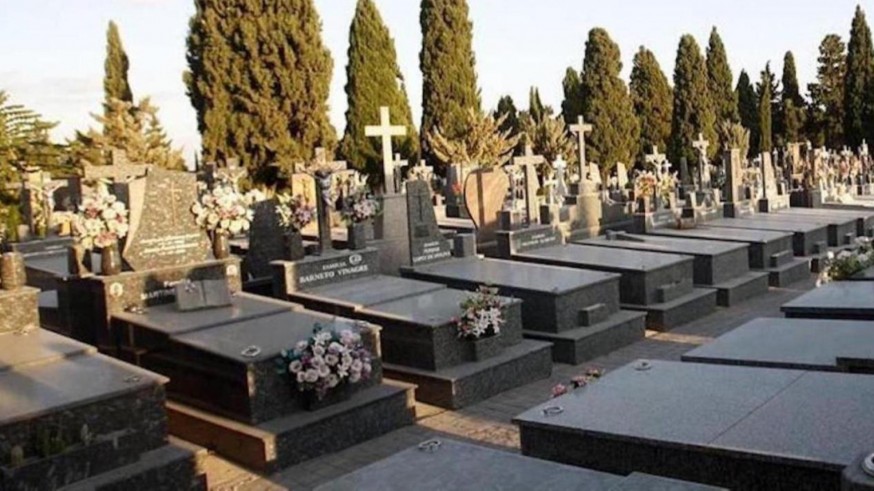 LA ÚLTIMA NOCHE T01C036 Historias sobre migrantes murcianos que descansan en el Cementerio Nuestro Padre Jesús (17/11/2020)