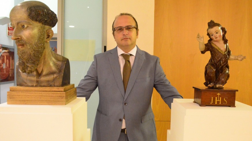 "Las cofradías hicieron en Murcia lo que los Medici en Florencia"