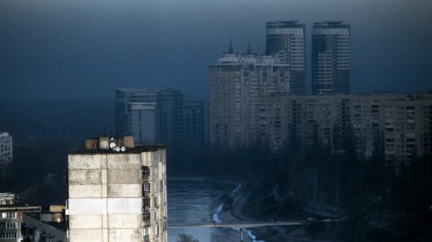 Ucrania denuncia un ataque contra una instalación militar a 20 kilómetros de la frontera con Polonia