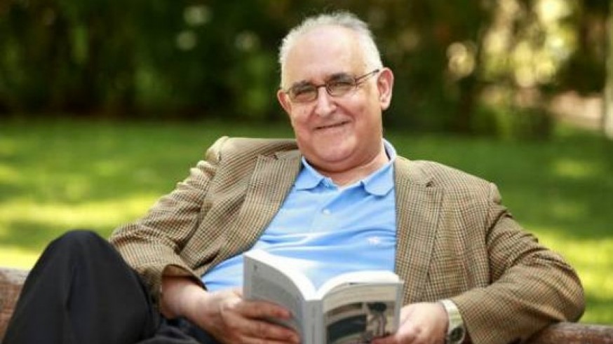 Las matemáticas: El lenguaje universal que descifra los misterios del cosmos y la vida