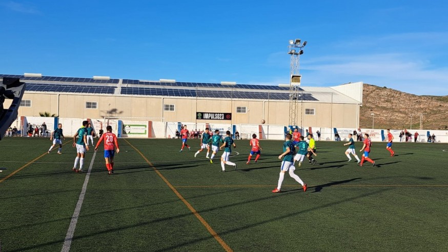 El Lorca Deportiva aprovecha los errores de La Minera (1-2)