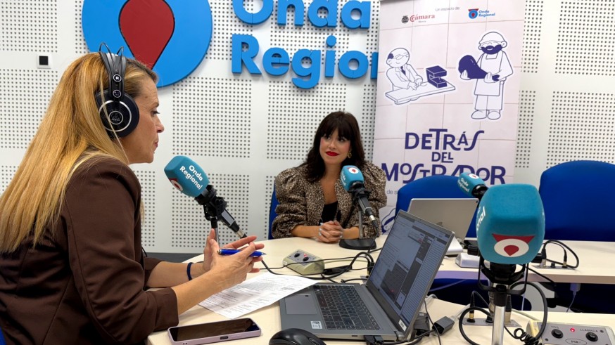 Detrás del mostrador. Con Begoña Caravaca conocemos las historias de vida que guarda 'Chelo's'