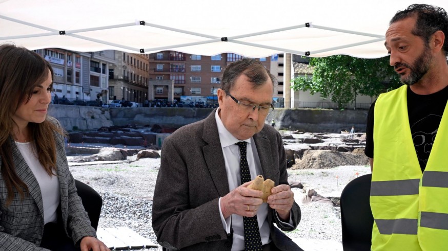 El yacimiento de San Esteban saca a la luz el primer resto de dromedario hallado en Murcia