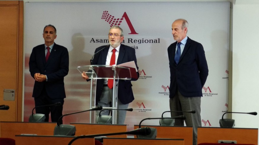 Rueda de prensa del presidente de la Asamblea y los responsables de la UPCT