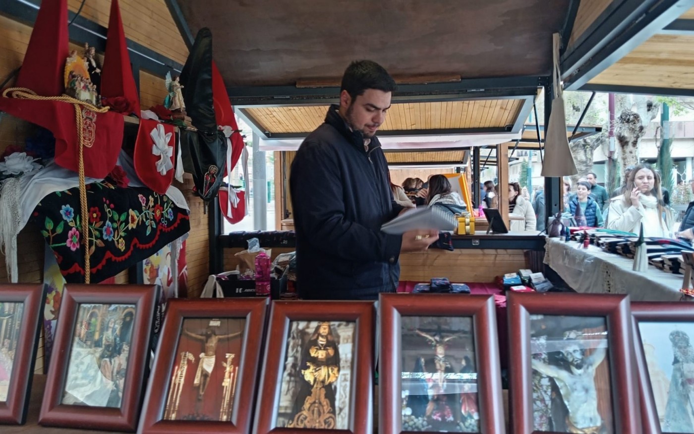 GALERÍA | Cita en Alfonso X con las cofradías y hermandades de Murcia