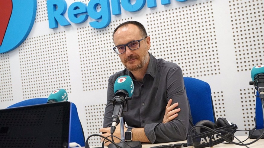 Por sus gustos musicales lo conoceréis: Víctor Rodríguez, director de La Verdad