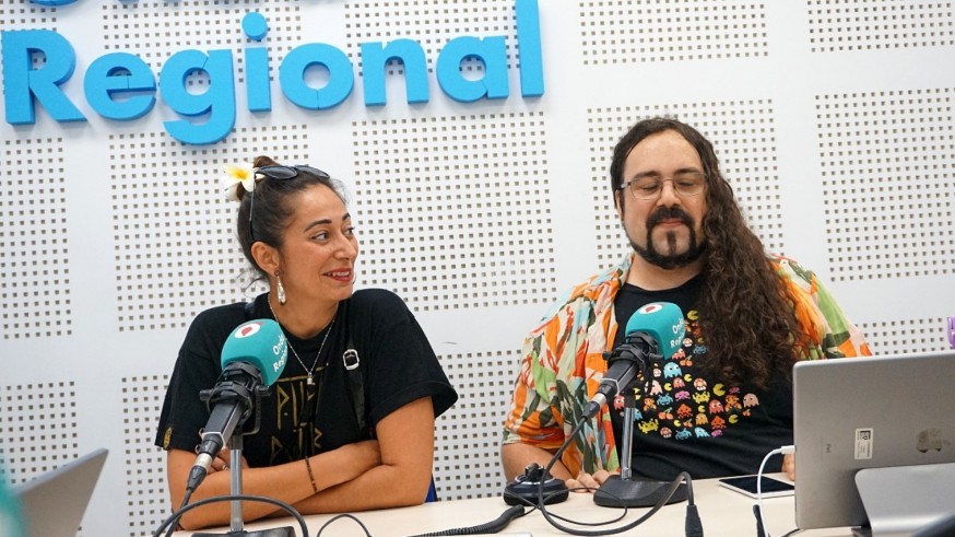 Sex o no sex. De poliamor, no monogamias y la nueva asociación PoliAmur hablamos con su secretaria, Drama, y la sexóloga Mari Carmen López
