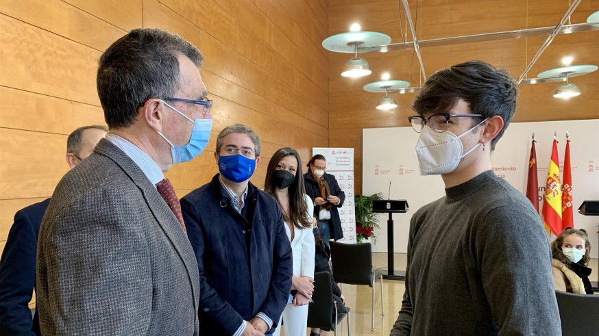 Flavio, junto al alcalde de Murcia