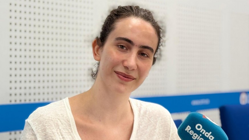 Laura Quiñonero revoluciona el braille con tipografía artística y gana el "Óscar" del diseño gráfico
