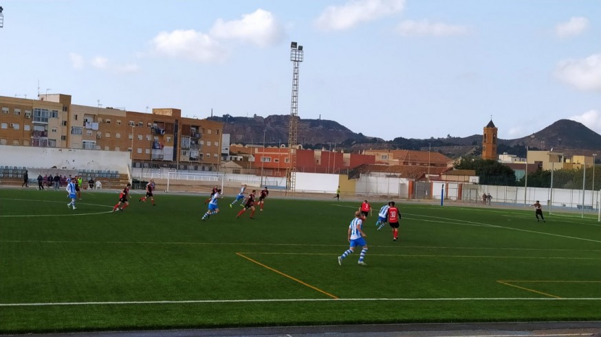 La Unión frena al Ciudad de Murcia (4-0)