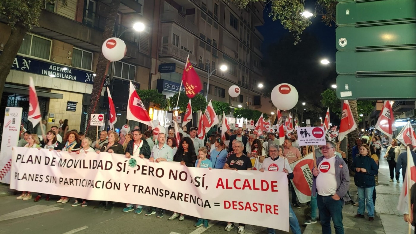 La Plataforma 'Cierran mi Barrio' vuelve a las protestas