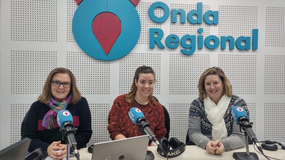 Teresa Allepuz, Gema Pardo y Carmina Noguera en Onda Regional