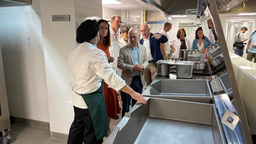 El hospital Morales Meseguer estrena una cocina renovada tras una inversión de 1,5 millones de euros
