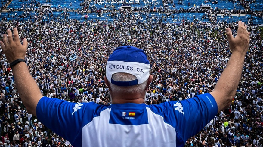 Murcia Hercules: el mayor desplazamiento de aficionados alicantinos de la última década