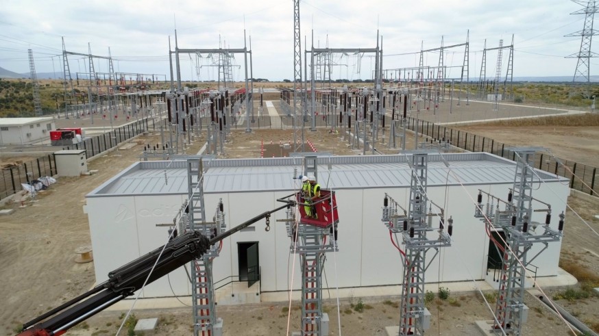 Adif contrata nuevos trabajos de electrificación en la línea de alta velocidad Murcia-Almería