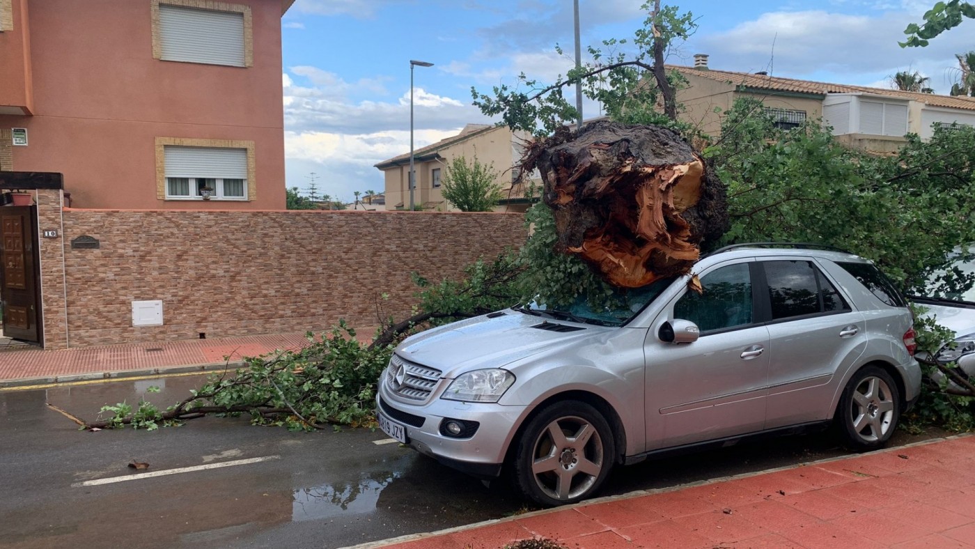 La tromba de agua azota también a los municipios del Mar Menor