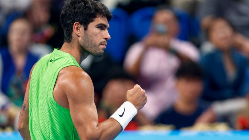 Puñetazo en la mesa de Alcaraz