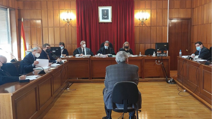 El ex alcalde de Ceutí, Manuel Hurtado declara ante el juez por las obras del polideportivo que "nadie me advirtió de irregularidades"
