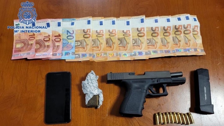 Detenido en Murcia tras lanzar una pistola de 9mm durante una persecución en vehículo