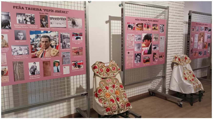 TARDE ABIERTA. El Palacio de Guevara acoge una exposición en homenaje a distintos toreros lorquinos