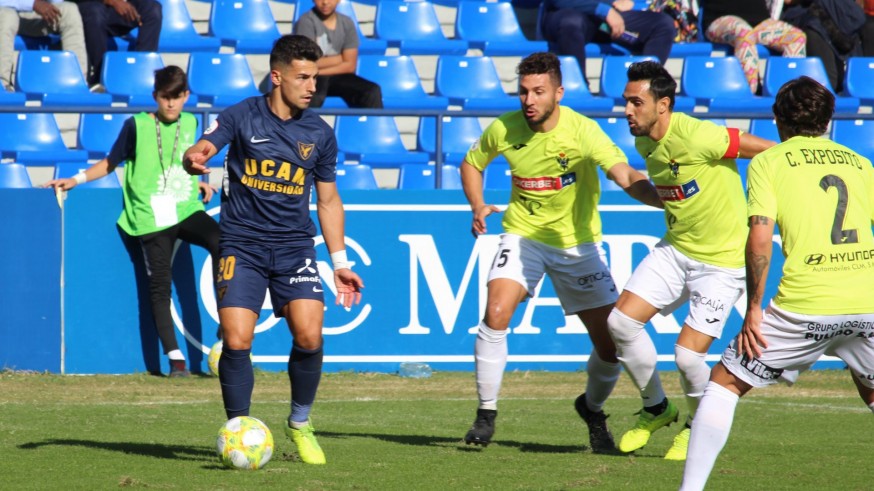 El UCAM Murcia vence 2-0 al Talavera 