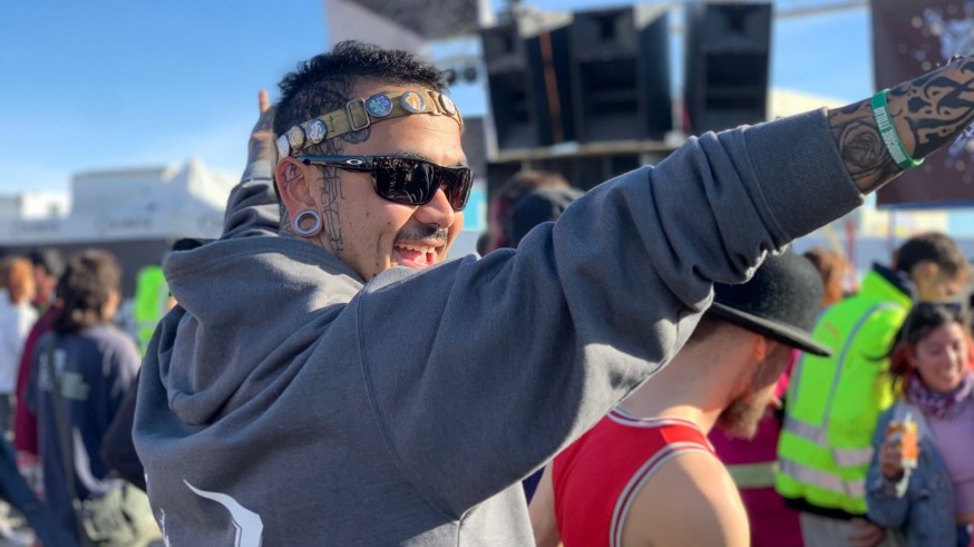 5.000 jóvenes se concentran en una 'rave' en Fuente Álamo (Murcia)