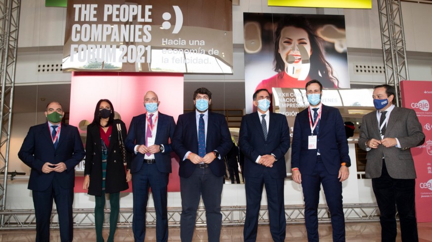 López Miras: "La Región de Murcia defiende a aquellos que quieren crear puestos de trabajo"
