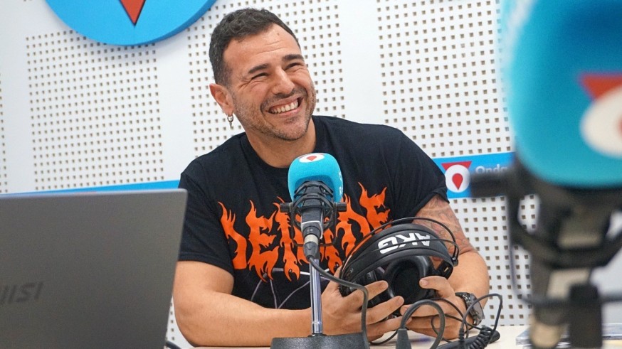 Victorias musicales. Junto con Víctor Manuel Moreno hablamos con Jesús Ortiz 'BlackYisus666', voz y guitarra de Vatican Spectrum