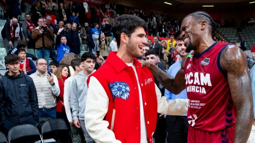 Carlos Alcaraz se abona al UCAM