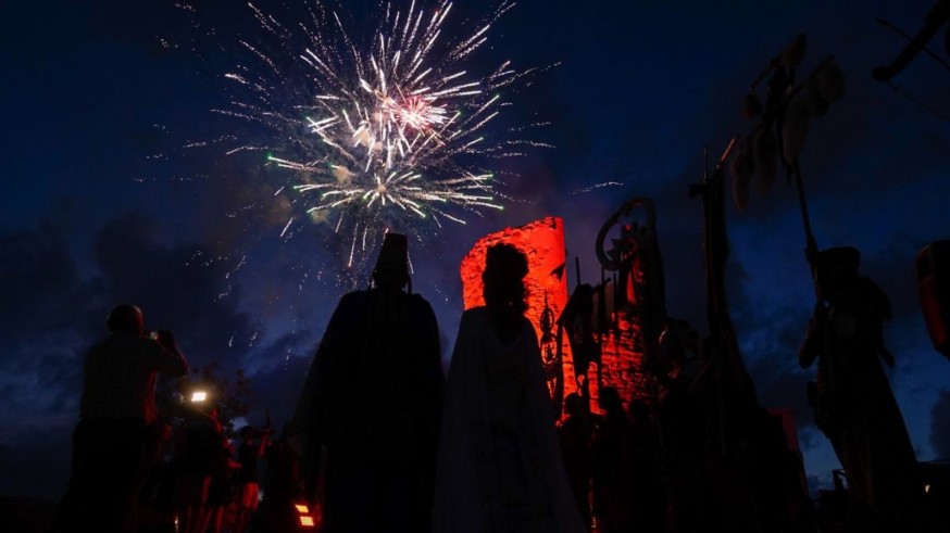 GALERÍA | 'El Langui' contra las guerras en el pregón de las Fiestas de Carthagineses y Romanos