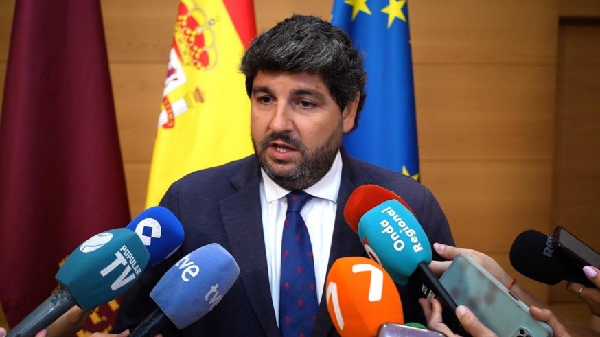 López Miras tilda de "bochorno" y de "descrédito para España" la nueva huida de Puigdemont