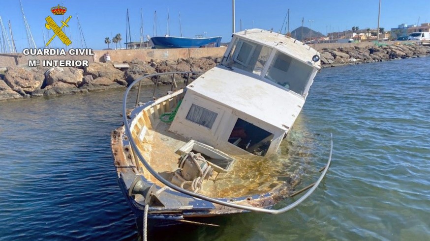 La Guardia Civil detecta embarcaciones abandonadas en el Mar Menor y propone sanciones
