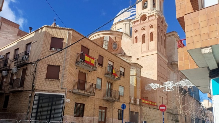 Llamamiento a la ciudadanía en Yecla para que devuelva los azulejos desprendidos de la Basílica 