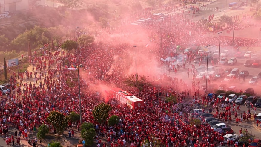 El Real Murcia supera los 10.000 abonados en menos de un mes