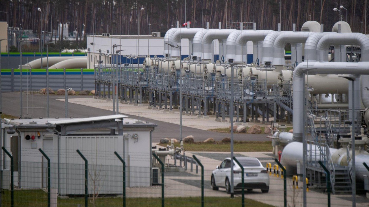 La guerra en Ucrania eleva el precio del gas natural al precio récord de 194,72 euros el megavatio / hora