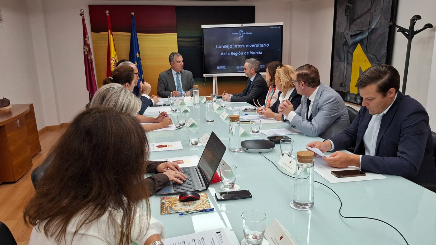 La Ley de Ciencia será el primer texto legislativo en llegar este año a la Asamblea Regional