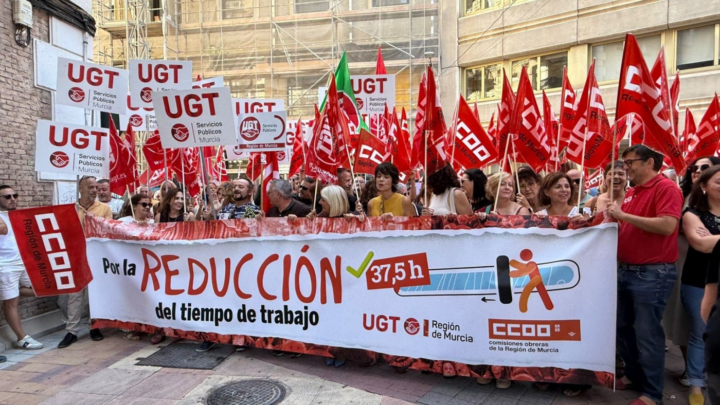Murcia es una de las regiones más beneficiadas por el recorte de la jornada laboral según los sindicatos