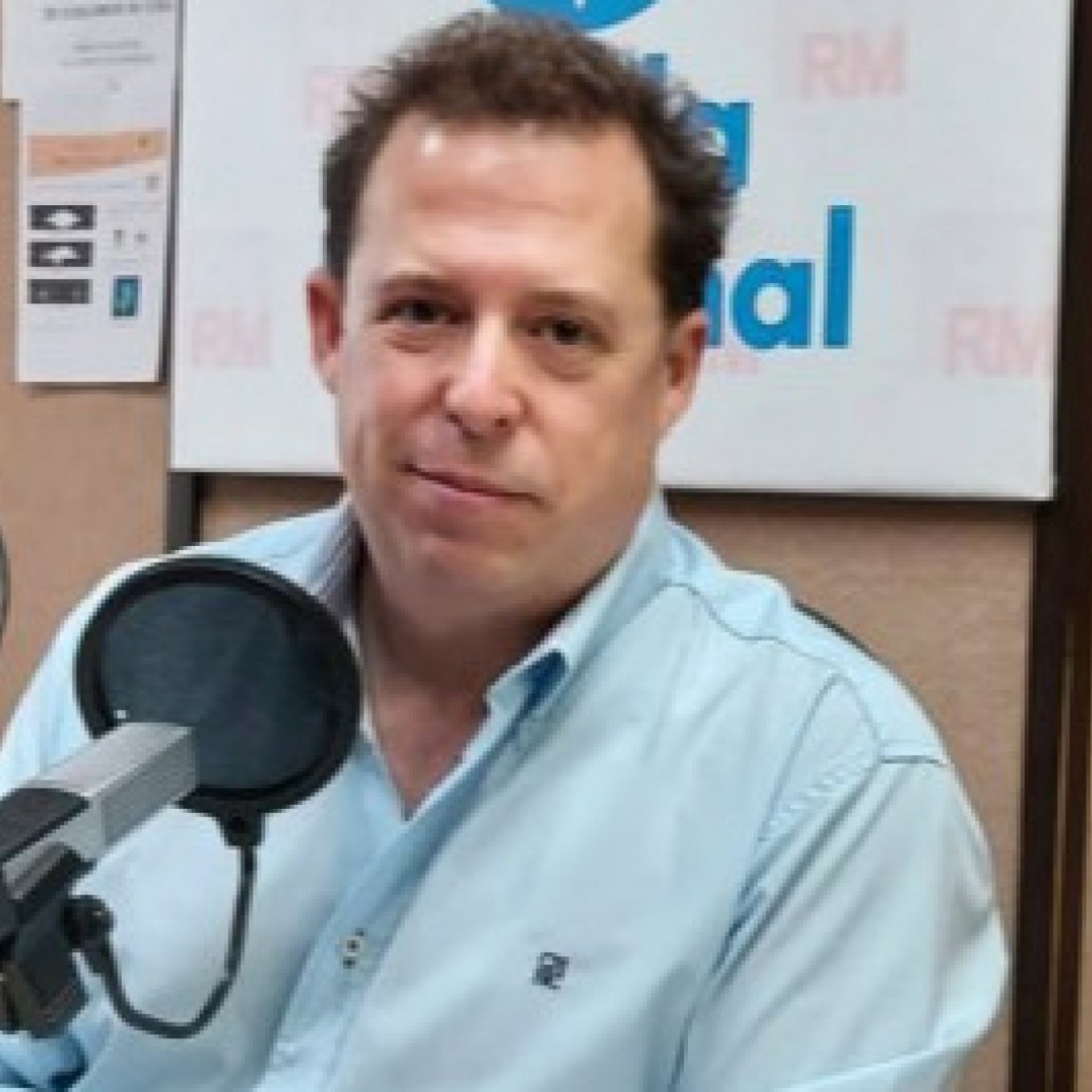 HOLLYWOOD CONFIDENCIAL