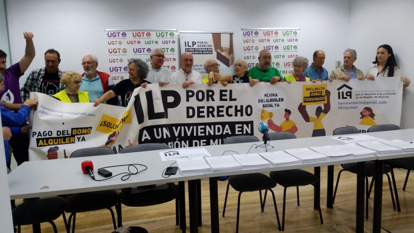 16.000 firmas para una ILP que defiende el derecho a la vivienda en la Asamblea Regional