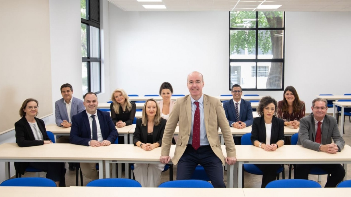 Ignacio González presenta su candidatura a decano de Derecho de la UMU