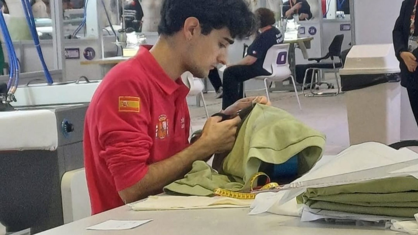 La Región logra la medalla de bronce en Tecnología de la Moda en ‘WorldSkills’ que se han celebrado en Shanghái.