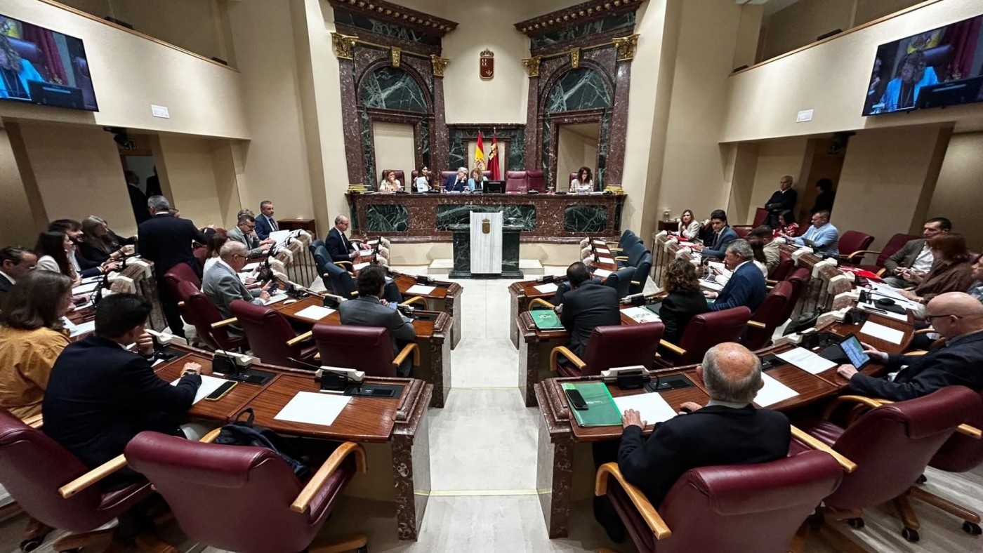 La Región de Murcia plantea eximir a los pacientes de ELA de financiar las prestaciones por dependencia